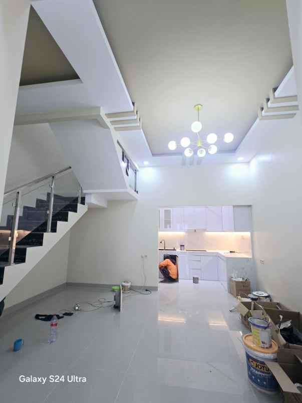 dijual rumah kota harapan indah bekasi