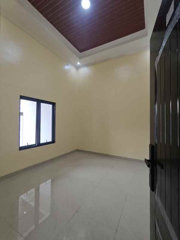 dijual rumah kota harapan indah bekasi