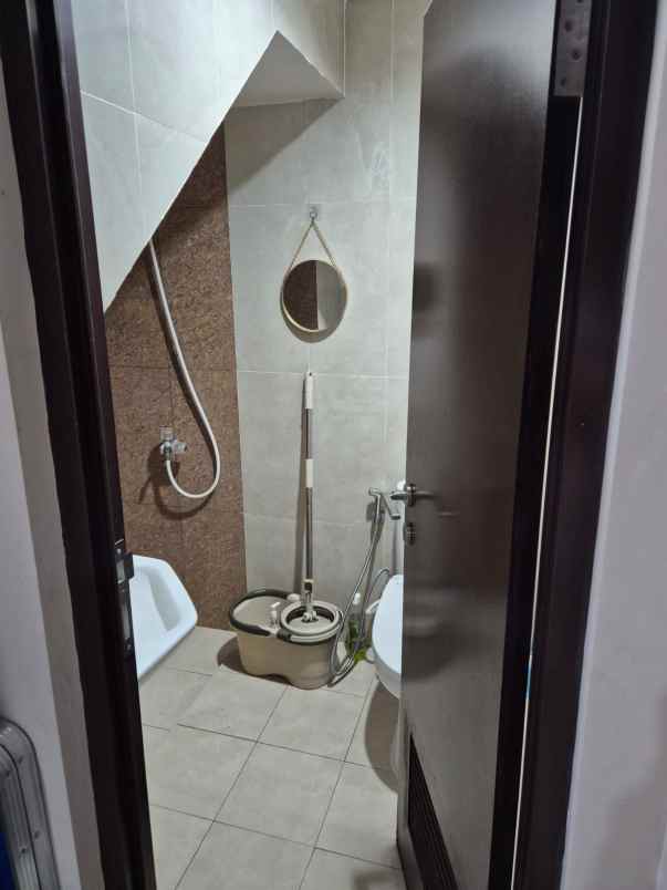 dijual rumah lagoon park bukit golf riverside