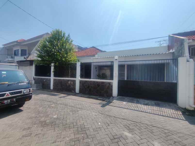 dijual rumah lebak arum