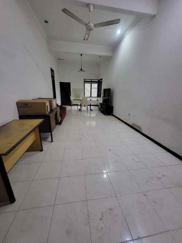 dijual rumah lebak arum