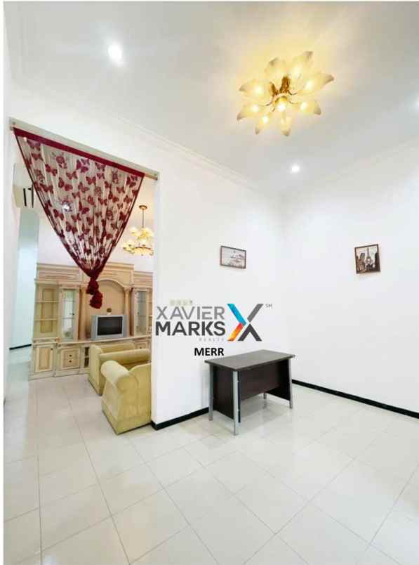 dijual rumah lebak indah timur