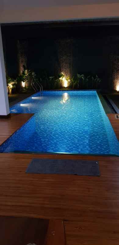 dijual rumah maguwoharjo kec depok