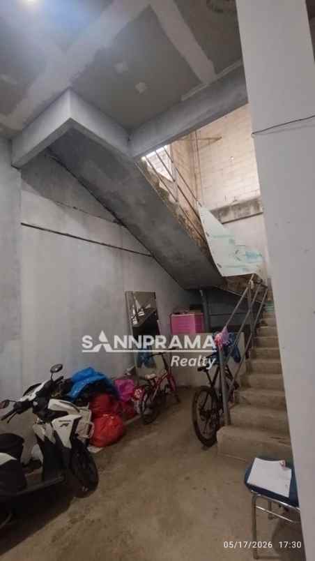 dijual rumah meruyung limo kota depok