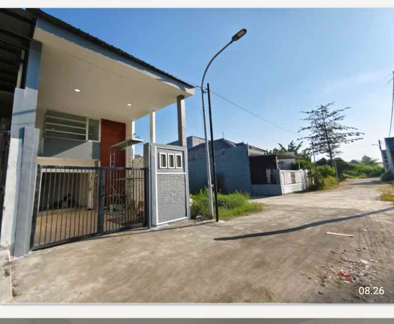 dijual rumah minimalis siap huni 2 lantai 600 jutaaan