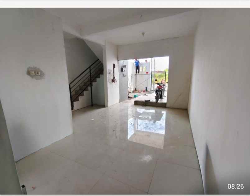 dijual rumah minimalis siap huni 2 lantai 600 jutaaan