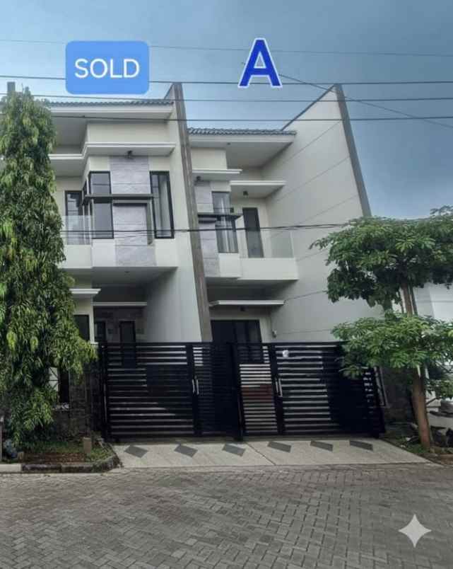 dijual rumah mulyosari