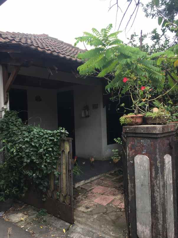 dijual rumah pancoran barat vii