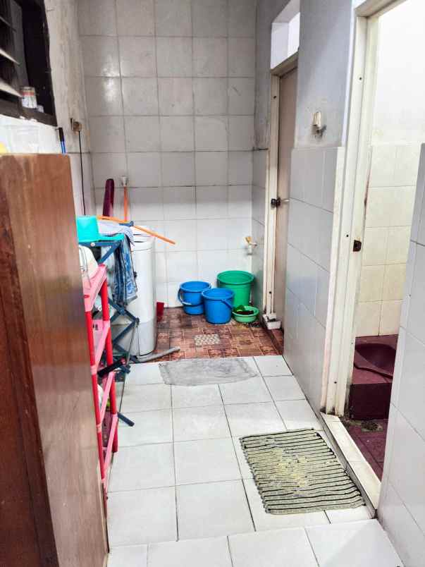 dijual rumah pancoran barat vii
