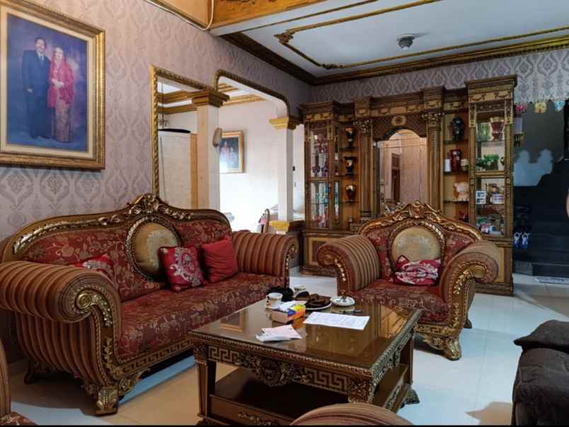 dijual rumah pancoran mas depok