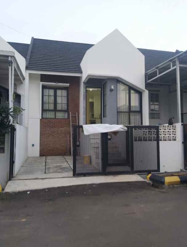 dijual rumah pasir jati