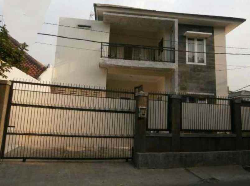 dijual rumah pejaten timur pasar minggu