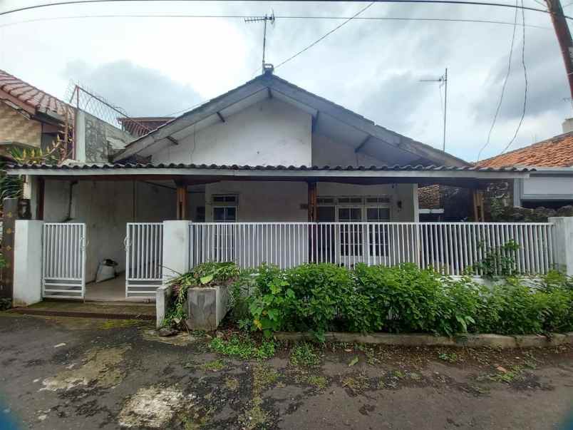 dijual rumah pemda jatiasih galaxy