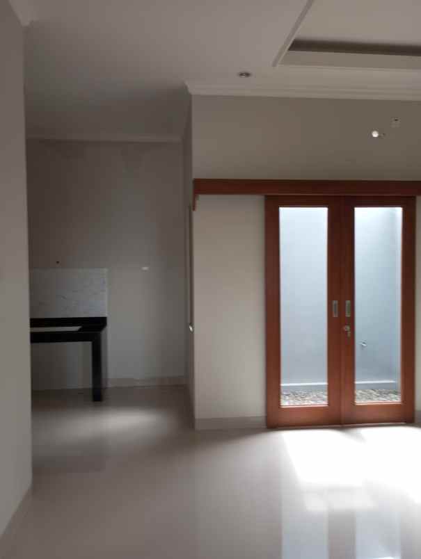 dijual rumah penggilingan baru 1 kp