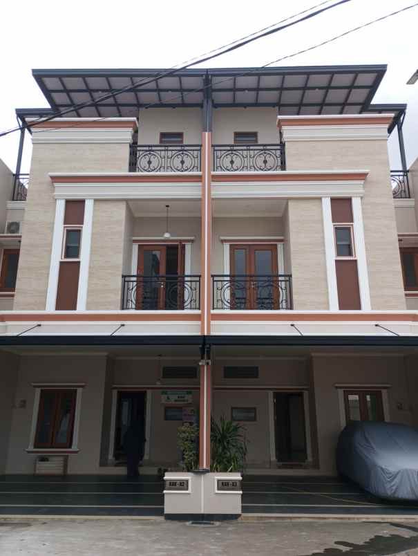 dijual rumah penggilingan baru 1 kp