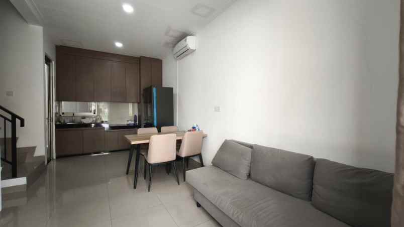 dijual rumah penjaringan jakarta utara