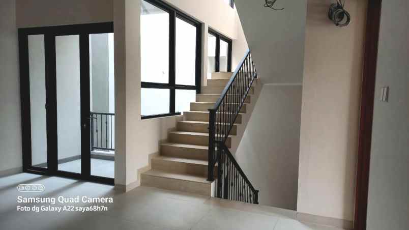 dijual rumah perdatam pancoran timur