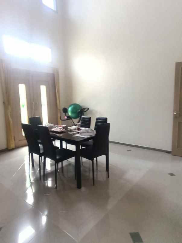 dijual rumah permata jingga suhat kota