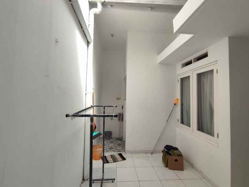 dijual rumah permata jingga suhat kota