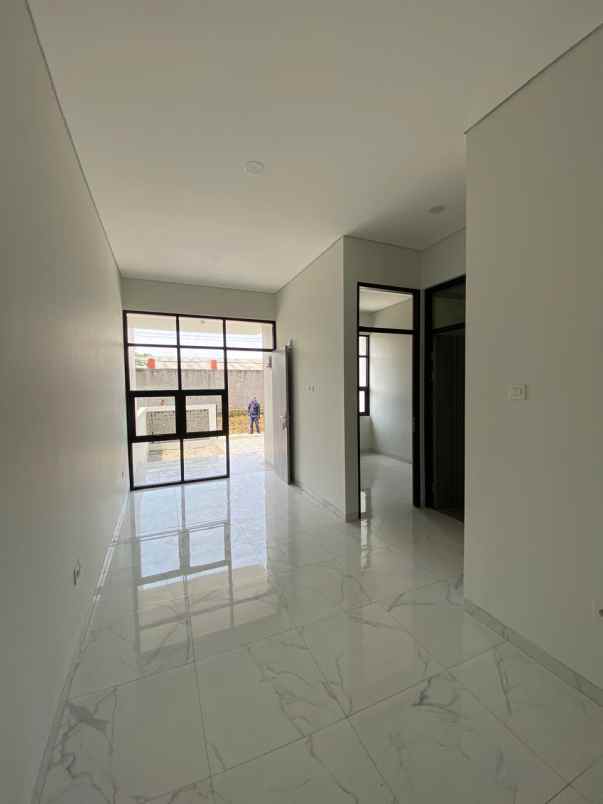 dijual rumah permata permai cisaranten