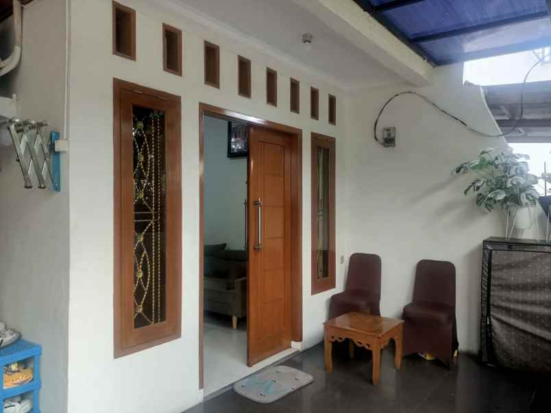 dijual rumah perumahan bulevar hijau