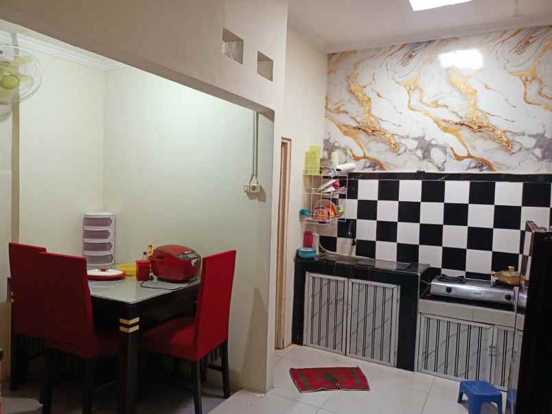 dijual rumah perumahan bulevar hijau