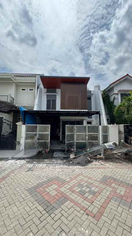 dijual rumah perumahan dharmahusada mas