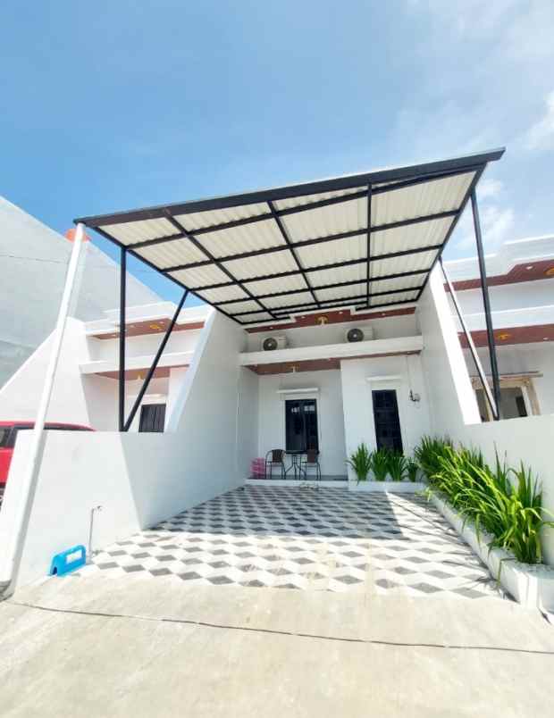 dijual rumah perumahan permata puri