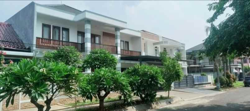 dijual rumah perumahan taman modern