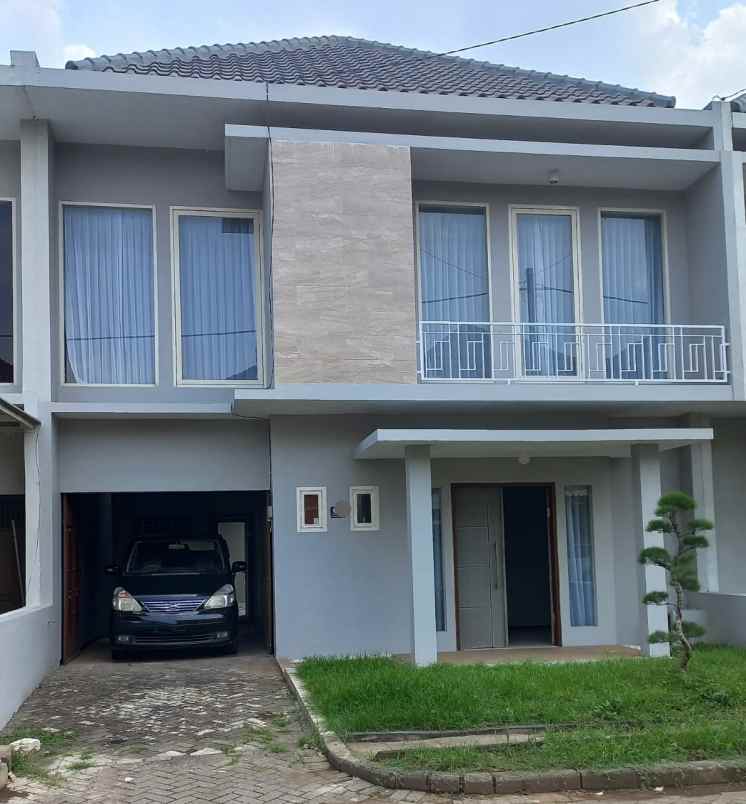 dijual rumah perumahan unimas garden