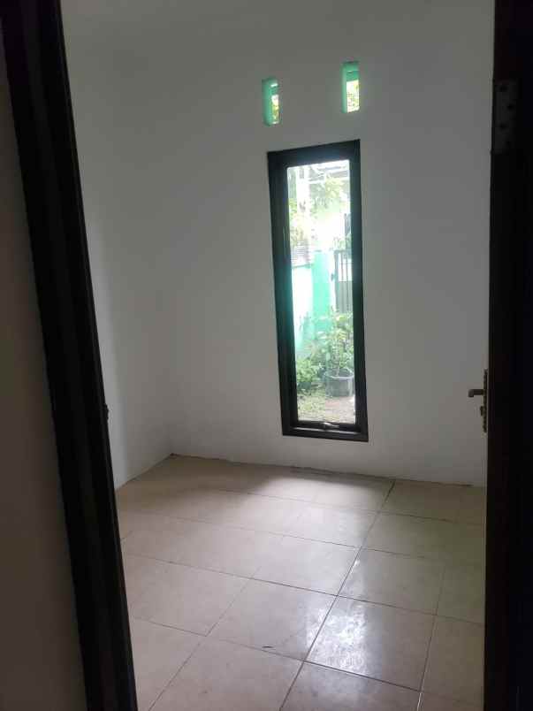 dijual rumah pesona laguna cilangkap