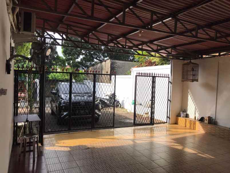 dijual rumah petukangan utara