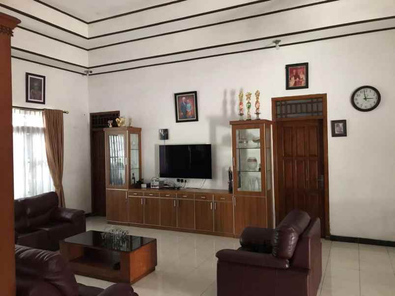 dijual rumah petukangan utara