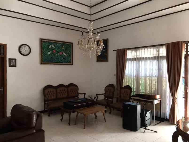 dijual rumah petukangan utara