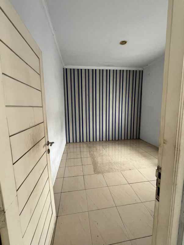 dijual rumah pondok gede jati makmur