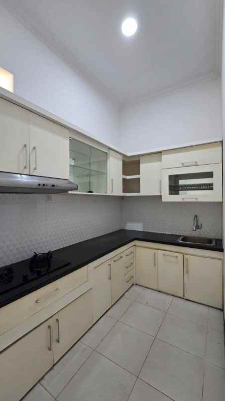 dijual rumah pondok tjandra