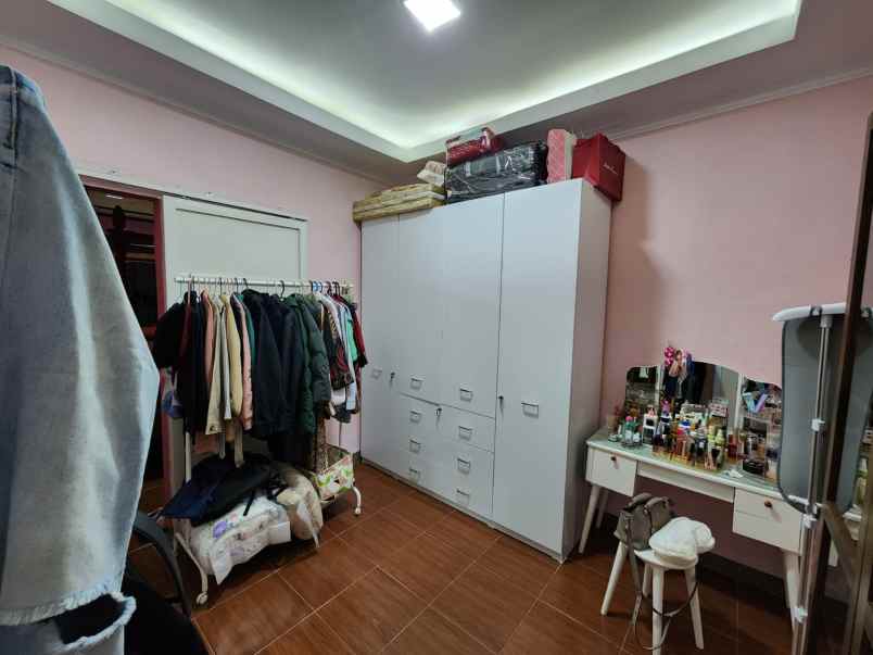 dijual rumah pulogebang permai