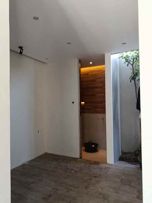 dijual rumah purwomartani