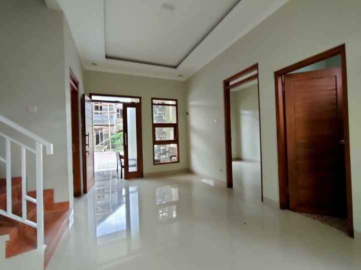 dijual rumah purwomartani kalasan sleman