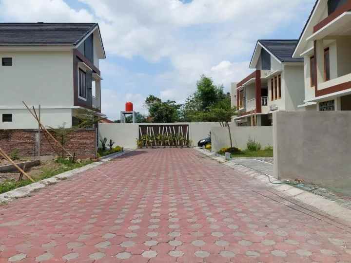 dijual rumah purwomartani kalasan sleman
