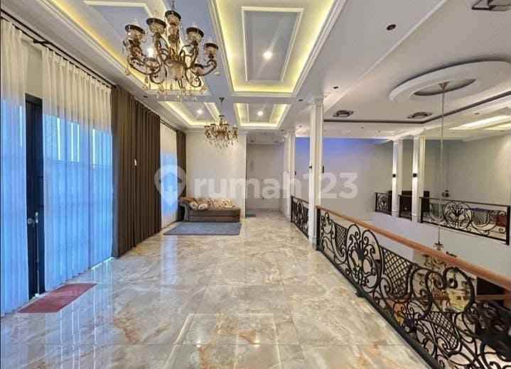 dijual rumah raffles hills cibubur