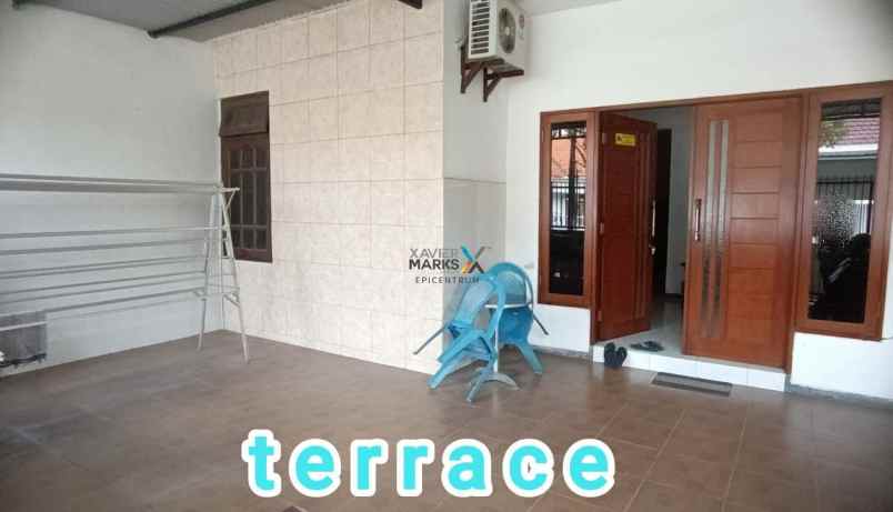 dijual rumah rungkut asri timur