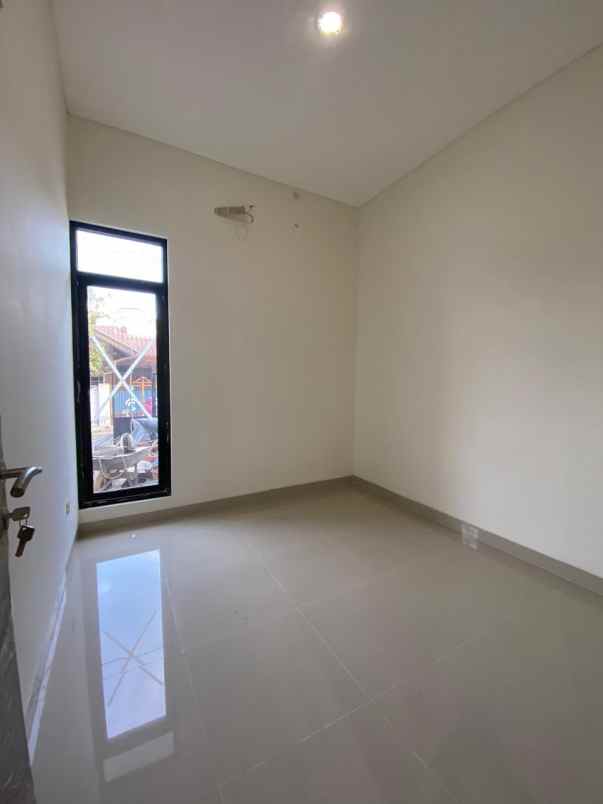 dijual rumah rungkut mapan