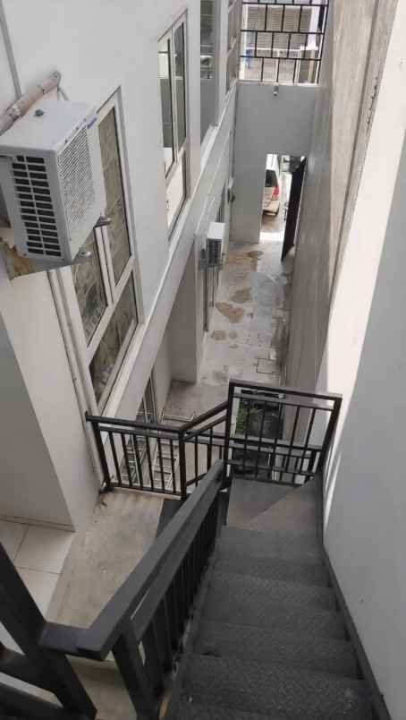dijual rumah san antonio pakuwon city