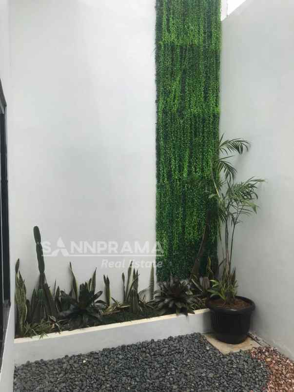 dijual rumah sasak panjang