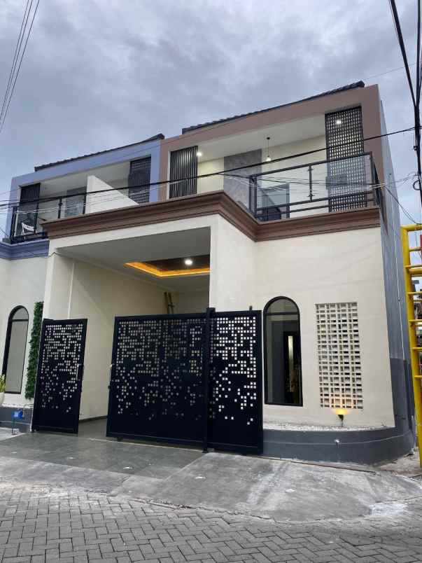 dijual rumah sawojajar 1