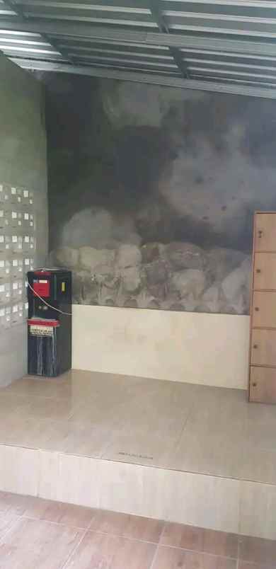 dijual rumah sawunggaling banyumanik