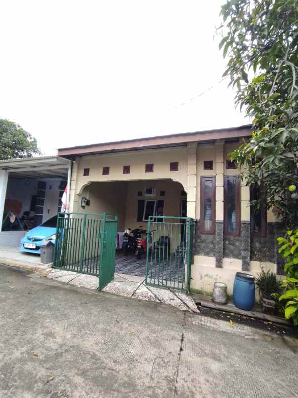 dijual rumah second murah dalam cluster