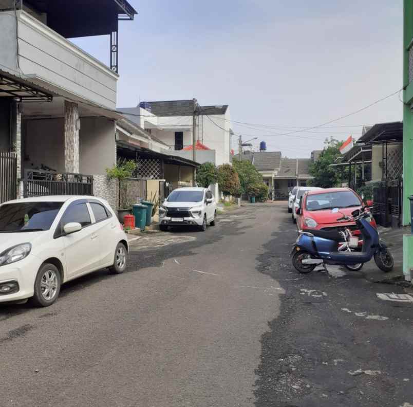 dijual rumah serua bojong sari depok