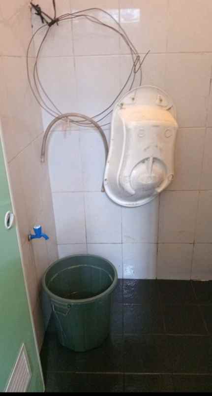 dijual rumah serua bojong sari depok